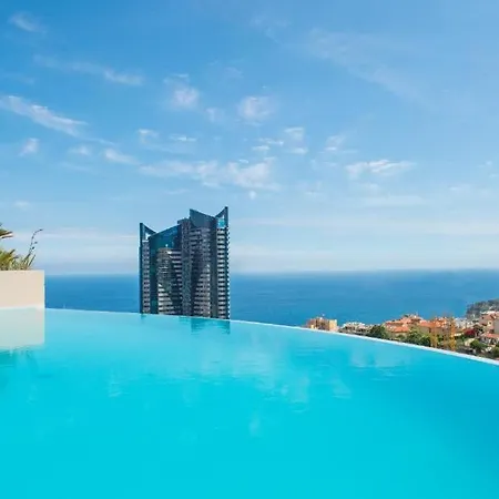 High-end With Pool And Panoramic Views Hébergement de vacances Beausoleil