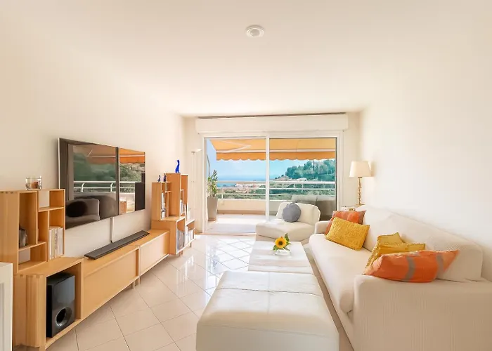 High-end With Pool And Panoramic Views بوزولي