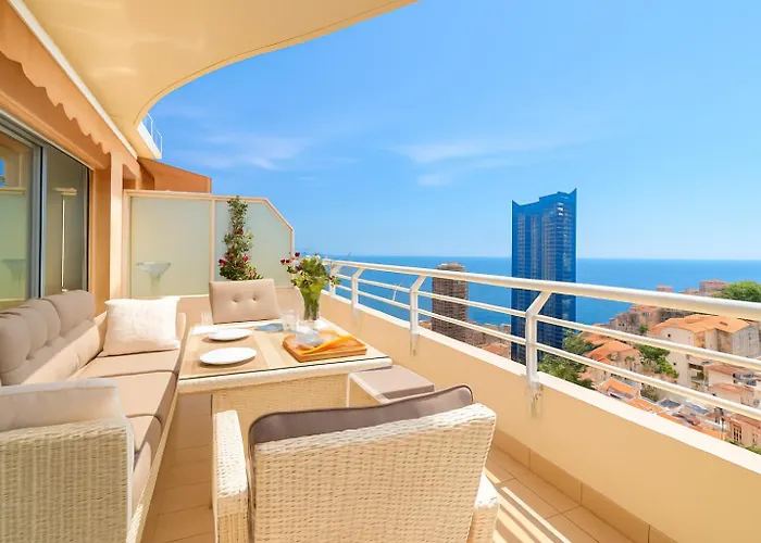 High-end With Pool And Panoramic Views بوزولي